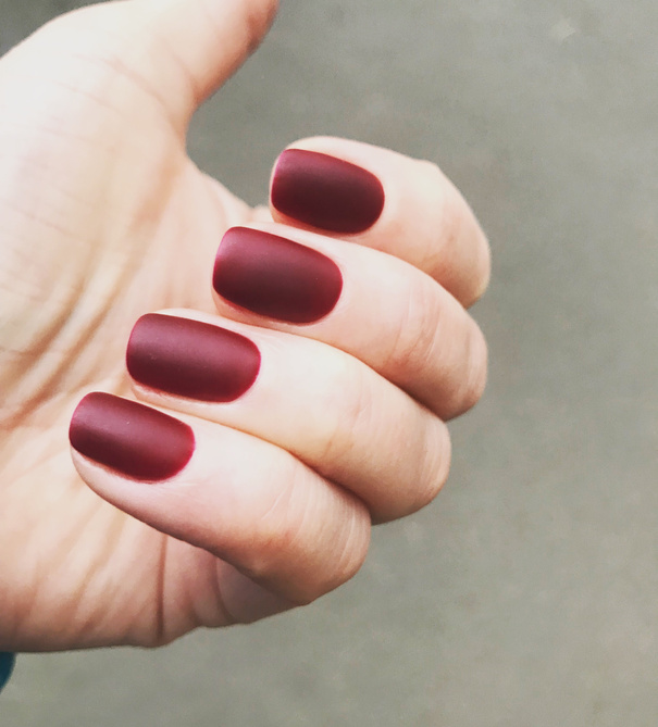 Manicure - Matte nails color